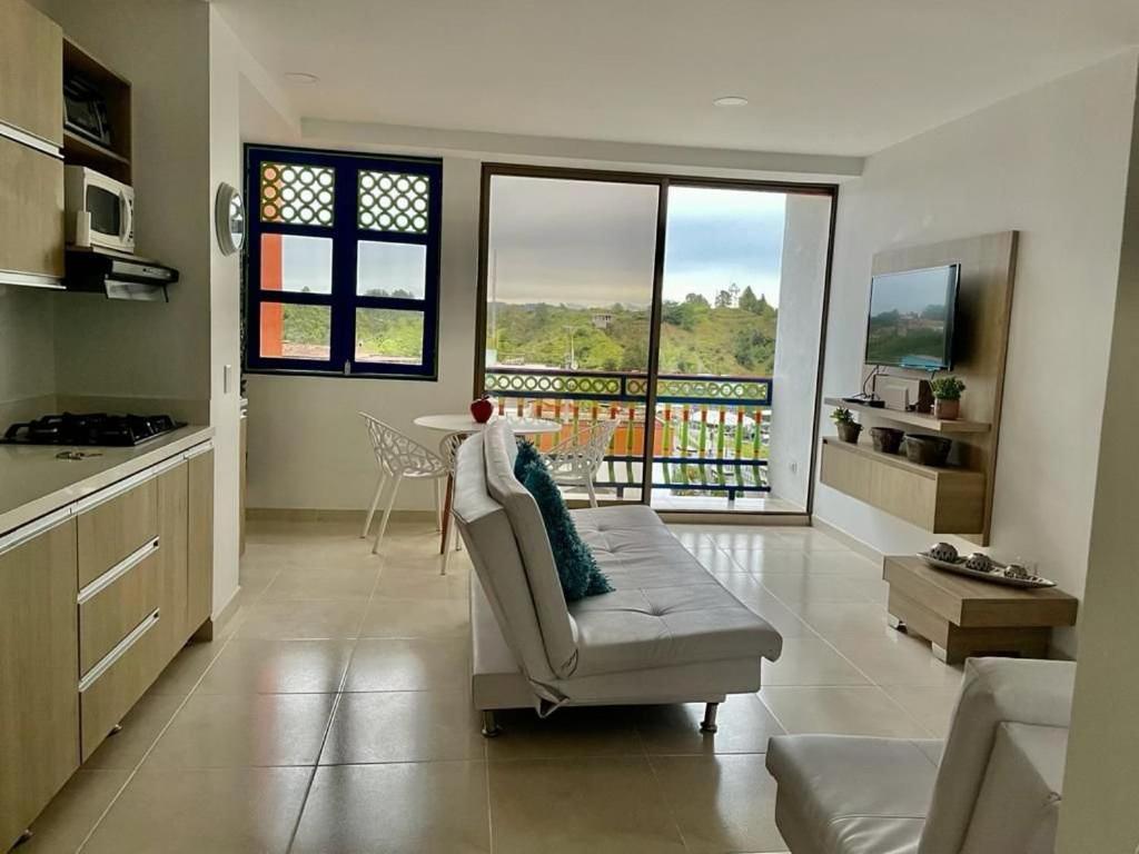 Apartamentos San Jose Vistal Al Lago, Cerca Del Parque. Guatape. Bagian luar foto